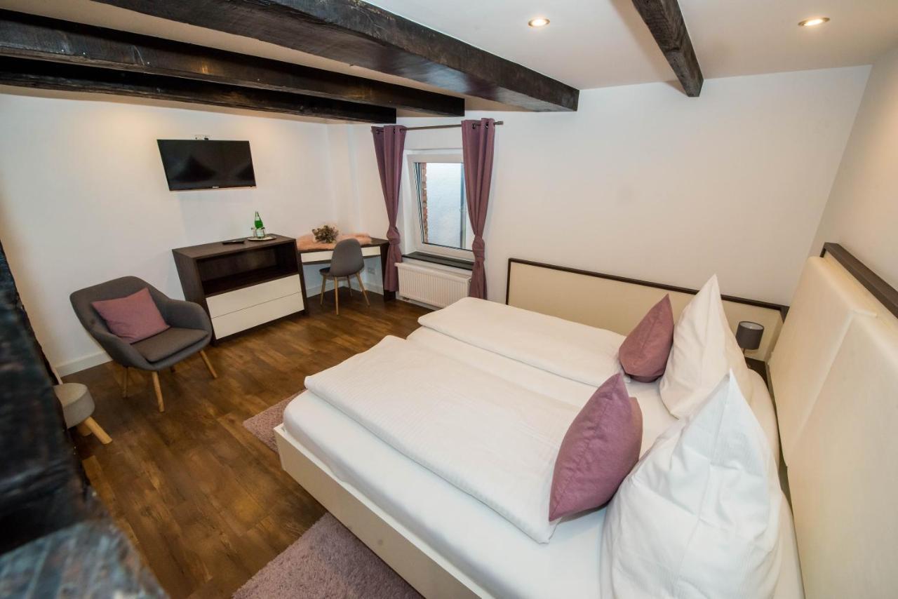 Hotel Zum Braunen Hirschen Bad Driburg Exteriör bild